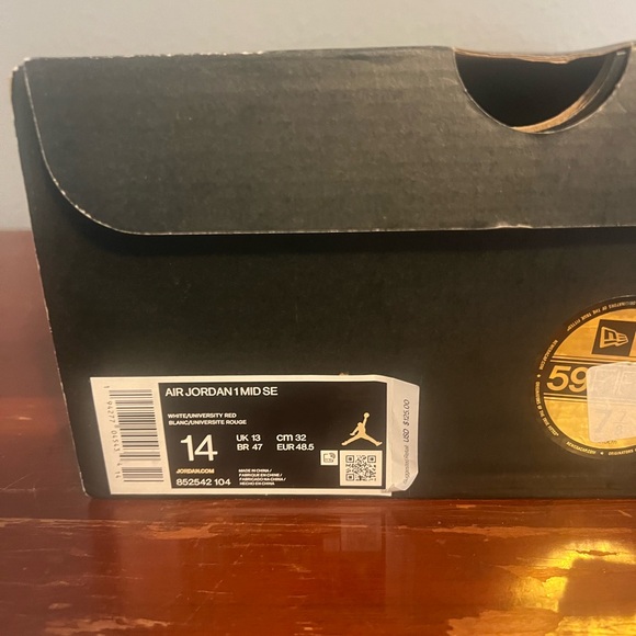 Nike Men's Red, Blue, and White Sneakers Air Jordan 1 mid SE - Picture 6 of 10